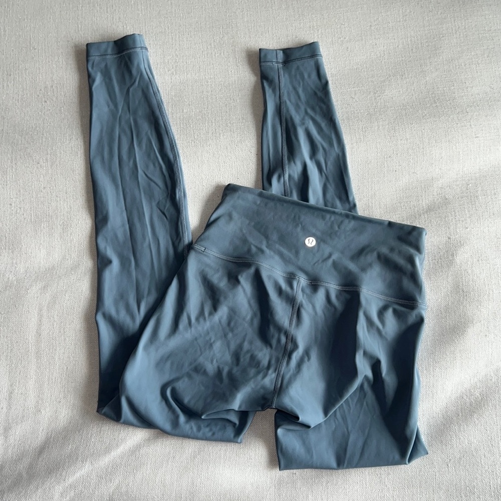 Lululemon Wunder Under Leggings Size 4 Luxtreme Periwinkle MATCHING TOP